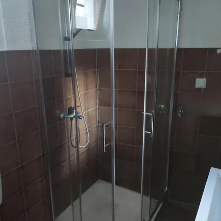 2 Minutes To The Beach With A Private Garden Lägenhet *