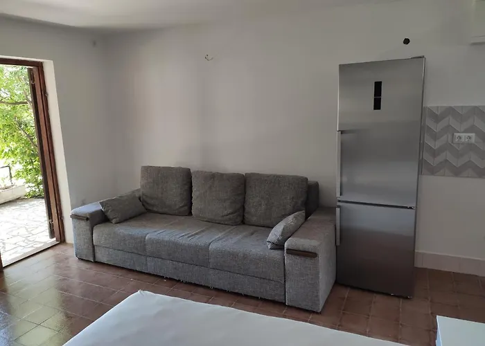 2 Minutes To The Beach With A Private Garden Apartamento Crikvenica